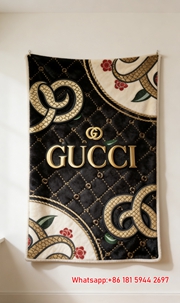 Gucci Quilted Monogram Tapestry Snake & Rose Gucci Throw blankets IMG_2708